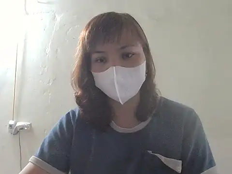 Snapshot of Angela-Eira chatting on June 12, 2026, 12:42 am Angela-Eira online show from June 12, 2026, 12:42 am
