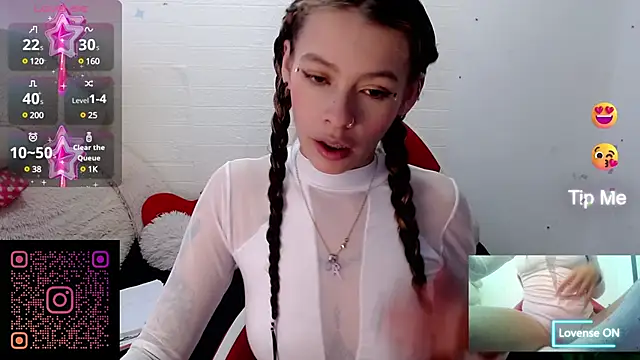 Snapshot of sweetlittlelisa chatting on December 1, 2024, 7:14 pm sweetlittlelisa online show from December 1, 2024, 7:14 pm