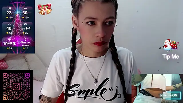 Snapshot of sweetlittlelisa chatting on December 13, 2024, 9:30 pm sweetlittlelisa online show from December 13, 2024, 9:30 pm