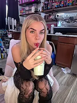 Snapshot of delicioussdixie chatting on December 15, 2025, 6:45 pm delicioussdixie online show from December 15, 2025, 6:45 pm