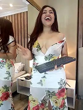 Snapshot of MonicaMoret chatting on March 14, 2025, 3:25 pm MonicaMoret online show from March 14, 2025, 3:25 pm