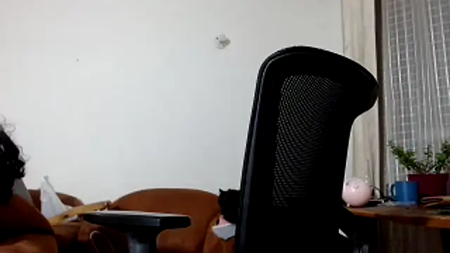 Snapshot of Dahian_XXX chatting on December 16, 2024, 2:57 am Dahian XXX online show from December 16, 2024, 2:57 am