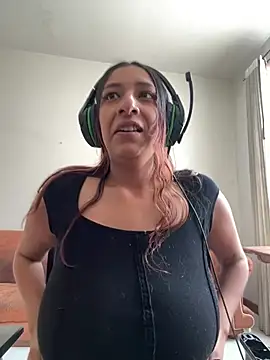 Snapshot of Dahian_XXX chatting on January 24, 2025, 3:24 pm Dahian XXX online show from January 24, 2025, 3:24 pm