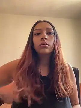 Snapshot of Dahian_XXX chatting on February 4, 2025, 3:15 pm Dahian XXX online show from February 4, 2025, 3:15 pm