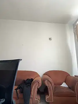 Snapshot of Dahian_XXX chatting on February 8, 2025, 3:10 pm Dahian XXX online show from February 8, 2025, 3:10 pm