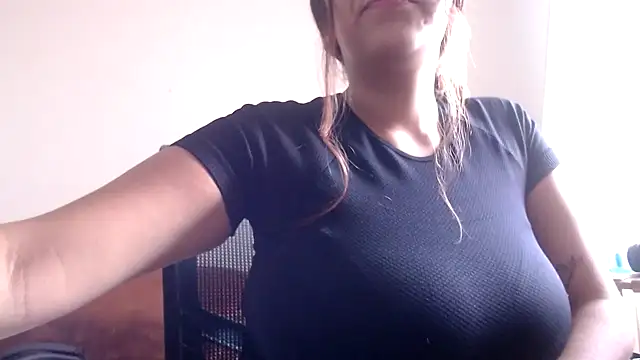 Snapshot of Dahian_XXX chatting on February 24, 2025, 10:03 pm Dahian XXX online show from February 24, 2025, 10:03 pm