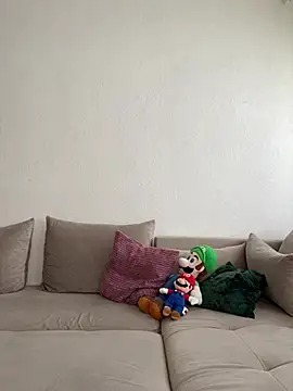 belle98 online show from March 4, 2026, 12:22 pm