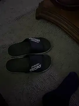 HFDYJLO online show from March 18, 2026, 10:57 pm