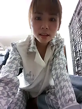 Snapshot of Samsam_567 chatting on February 26, 2025, 4:35 pm Samsam 567 online show from February 26, 2025, 4:35 pm