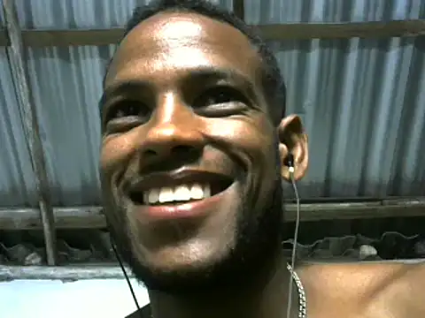 Snapshot of michel_sc chatting on September 21, 2025, 11:01 am michel sc online show from September 21, 2025, 11:01 am