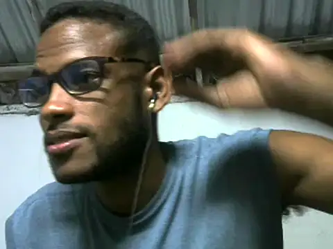 Snapshot of michel_sc chatting on October 22, 2025, 5:41 am michel sc online show from October 22, 2025, 5:41 am