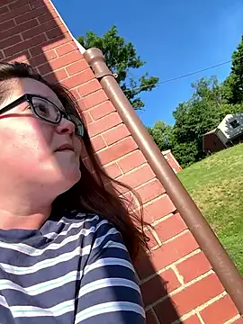 FreakNastyLacie online show from June 17, 2026, 12:18 pm