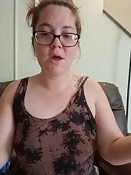 FreakNastyLacie online show from July 18, 2026, 1:37 pm
