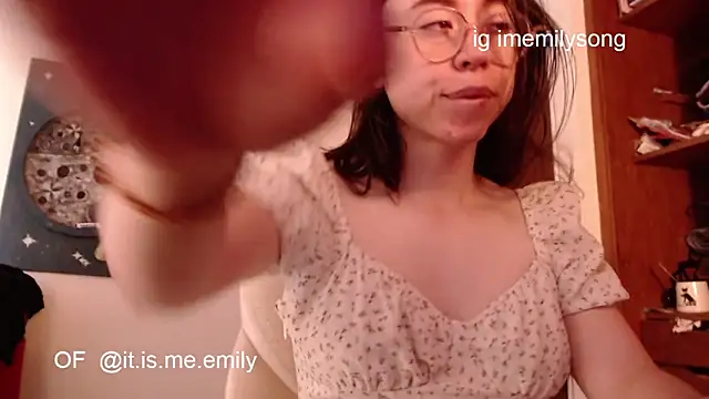 emily pearl  online show from March 13, 2026, 1:18 pm