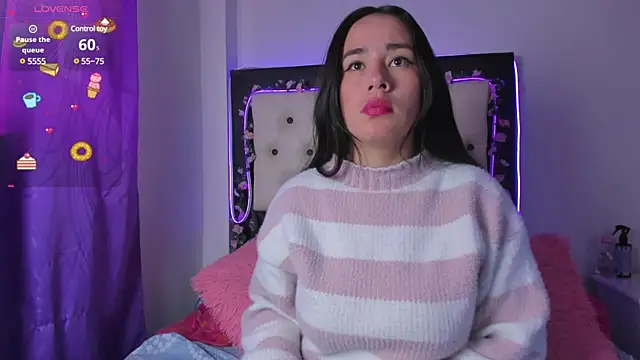 Veeronica Smith online show from February 18, 2025, 1:11 pm