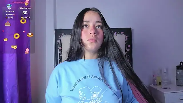 Veeronica Smith online show from February 21, 2025, 1:55 pm