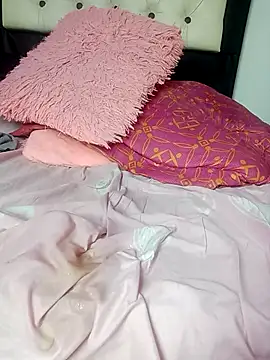 Veeronica Smith online show from March 19, 2025, 4:55 pm