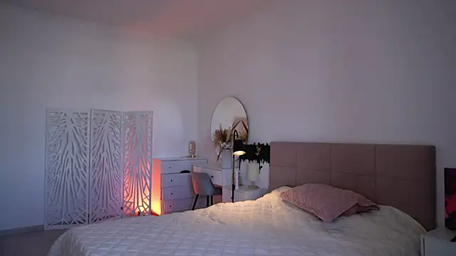 Snapshot of babilonian chatting on March 26, 2026, 5:35 am babilonian online show from March 26, 2026, 5:35 am