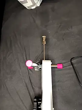 Linalicious online show from November 20, 2025, 8:25 am