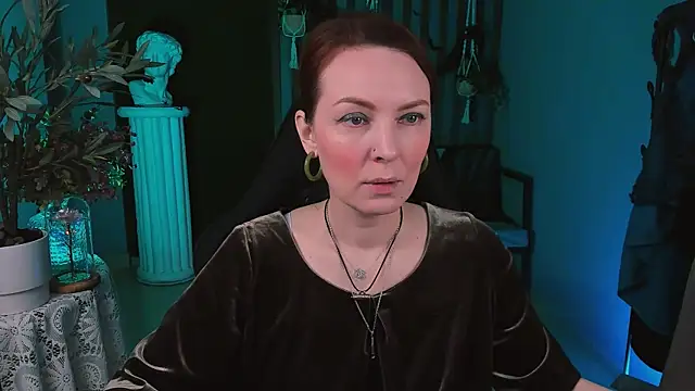 VandaRossi online show from October 29, 2025, 9:11 am