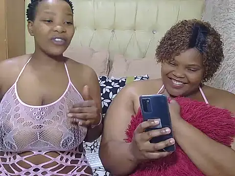 Snapshot of Xxxsluts chatting on October 12, 2025, 5:39 am Xxxsluts online show from October 12, 2025, 5:39 am