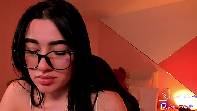 angeel fox online show from December 21, 2025, 6:37 pm