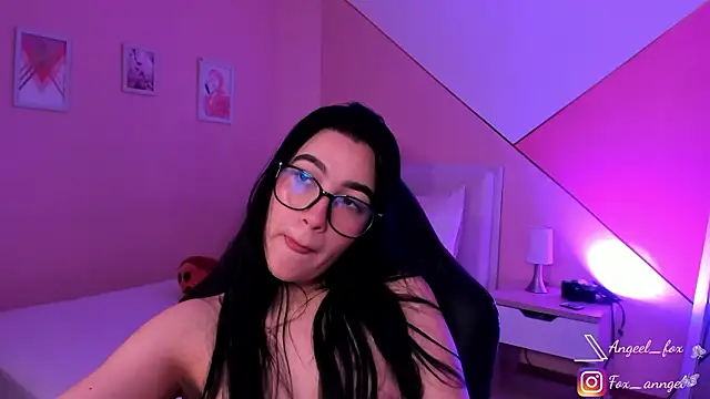 angeel fox online show from March 21, 2026, 9:40 pm