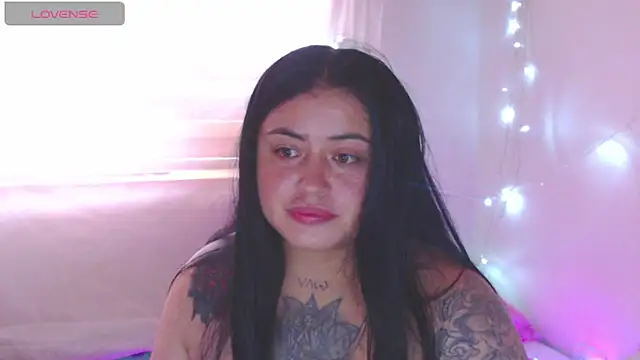 Snapshot of PamelaDoouce chatting on March 17, 2025, 12:14 pm PamelaDoouce online show from March 17, 2025, 12:14 pm