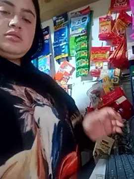 Snapshot of PamelaDoouce chatting on February 16, 2026, 9:33 pm PamelaDoouce online show from February 16, 2026, 9:33 pm