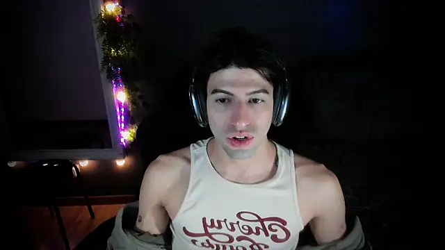 Snapshot of newjeff chatting on February 6, 2026, 11:52 pm newjeff online show from February 6, 2026, 11:52 pm