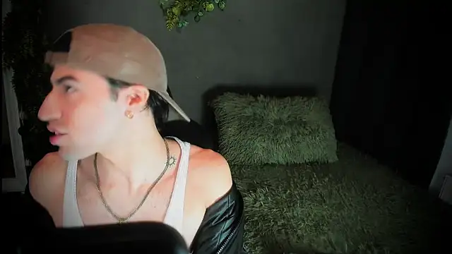 Snapshot of newjeff chatting on February 24, 2026, 3:54 pm newjeff online show from February 24, 2026, 3:54 pm