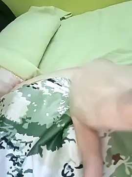 Snapshot of norA_Z chatting on October 16, 2025, 5:47 pm norA Z online show from October 16, 2025, 5:47 pm