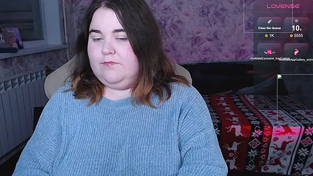 Estelle Hicks online show from November 8, 2025, 6:29 pm