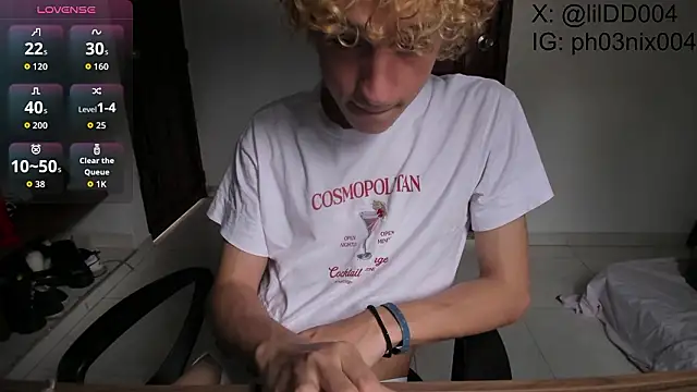 Snapshot of Danni_boy chatting on February 14, 2026, 8:38 pm Danni boy online show from February 14, 2026, 8:38 pm