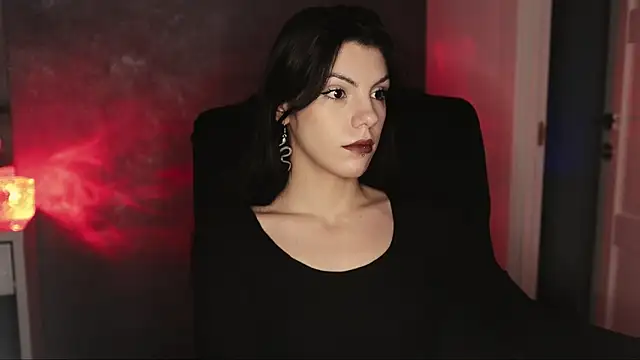 mistress  rochelle online show from November 26, 2025, 3:07 am