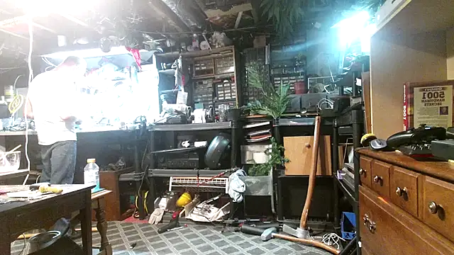 mrwinsalot88 online show from October 25, 2025, 6:10 am