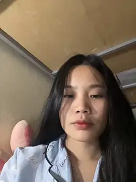 Snapshot of Be-MyMy chatting on February 17, 2025, 10:29 am Be-MyMy online show from February 17, 2025, 10:29 am