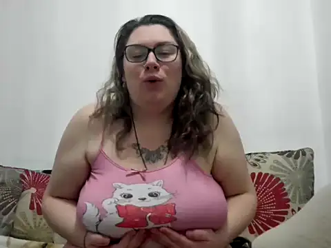 Bustycurves online show from January 9, 2026, 11:13 am