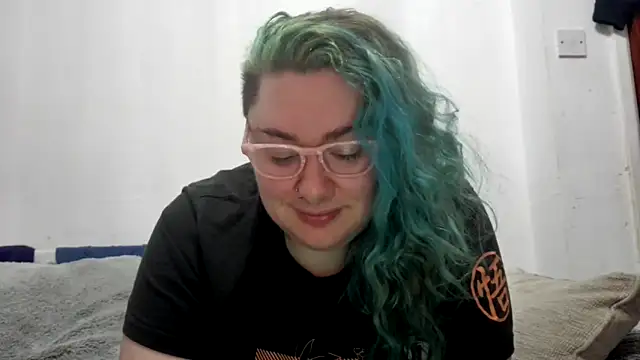 Bustycurves online show from March 10, 2026, 10:59 pm