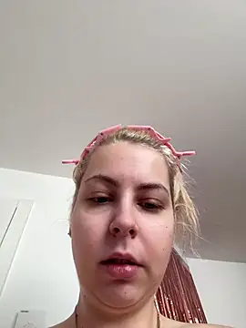 Livewithlucy online show from February 27, 2026, 8:36 am