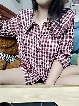 cream1299 online show from March 20, 2025, 11:16 am