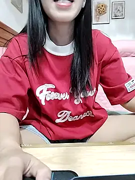 cream1299 online show from October 13, 2025, 7:52 am