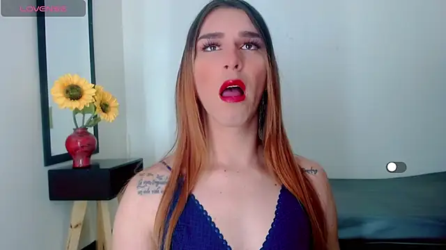 Snapshot of la_ratona_1 chatting on February 10, 2025, 6:13 pm la ratona 1 online show from February 10, 2025, 6:13 pm