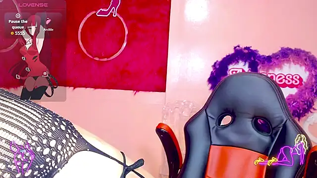 Snapshot of la_ratona_1 chatting on November 17, 2025, 6:57 pm la ratona 1 online show from November 17, 2025, 6:57 pm