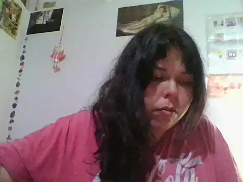 scarletttlove online show from July 27, 2026, 1:01 am