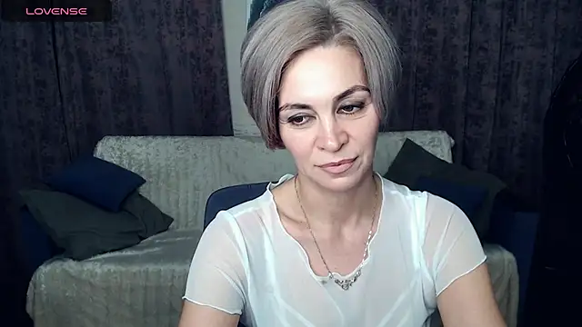 Blonde lola444 online show from December 14, 2024, 3:07 am