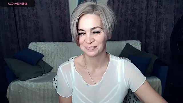 Blonde lola444 online show from December 17, 2024, 11:16 pm
