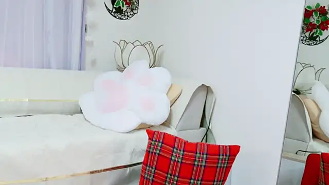 aaanyan online show from December 11, 2024, 2:52 am