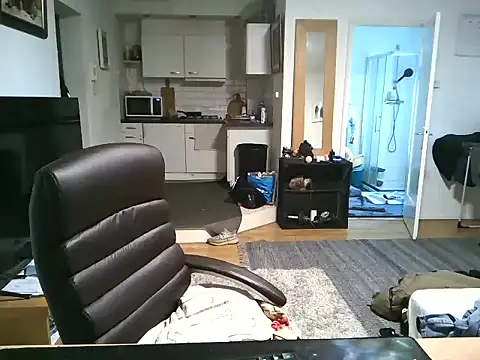 mihaimichael online show from February 16, 2025, 12:32 pm