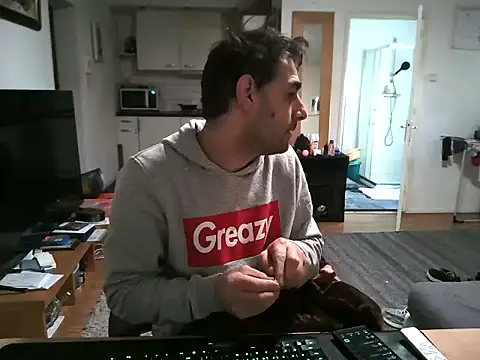 mihaimichael online show from February 18, 2025, 11:33 am